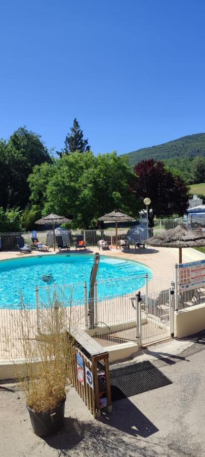 Camping Pres Du Lac De Sainte Croix ボデュン エクステリア 写真